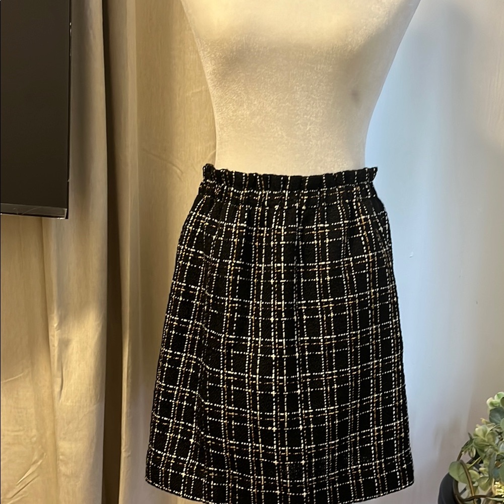 NWT On .34th Black and White Plaid Skirt